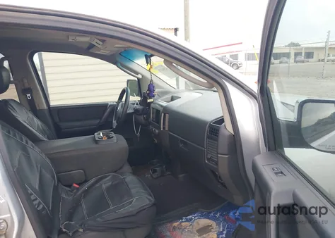 2011 Nissan Titan S из США, поврежденный, VIN 1N6BA0EK2BN322206